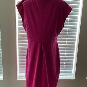 Old Navy’s Maternity shift dress. Magenta, Large